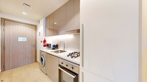 Fridge, microwave, oven, stovetop
