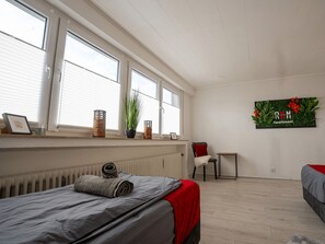 3 室のベッドルーム、WiFi、ベッドシーツ