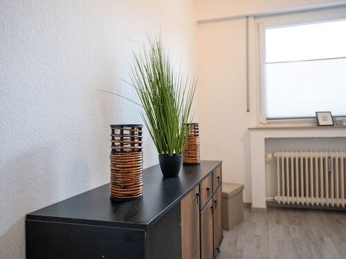Serviceroom24 - Apartment 2 in Gladbeck WLAN - Smart-TV - 24-7 Check-in 
