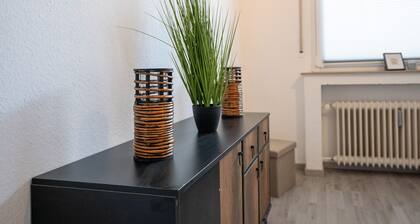 Serviceroom24 - Apartment 2 in Gladbeck WLAN - Smart-TV - 24-7 Check-in