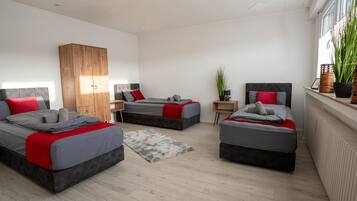 3 bedrooms, WiFi, bed sheets