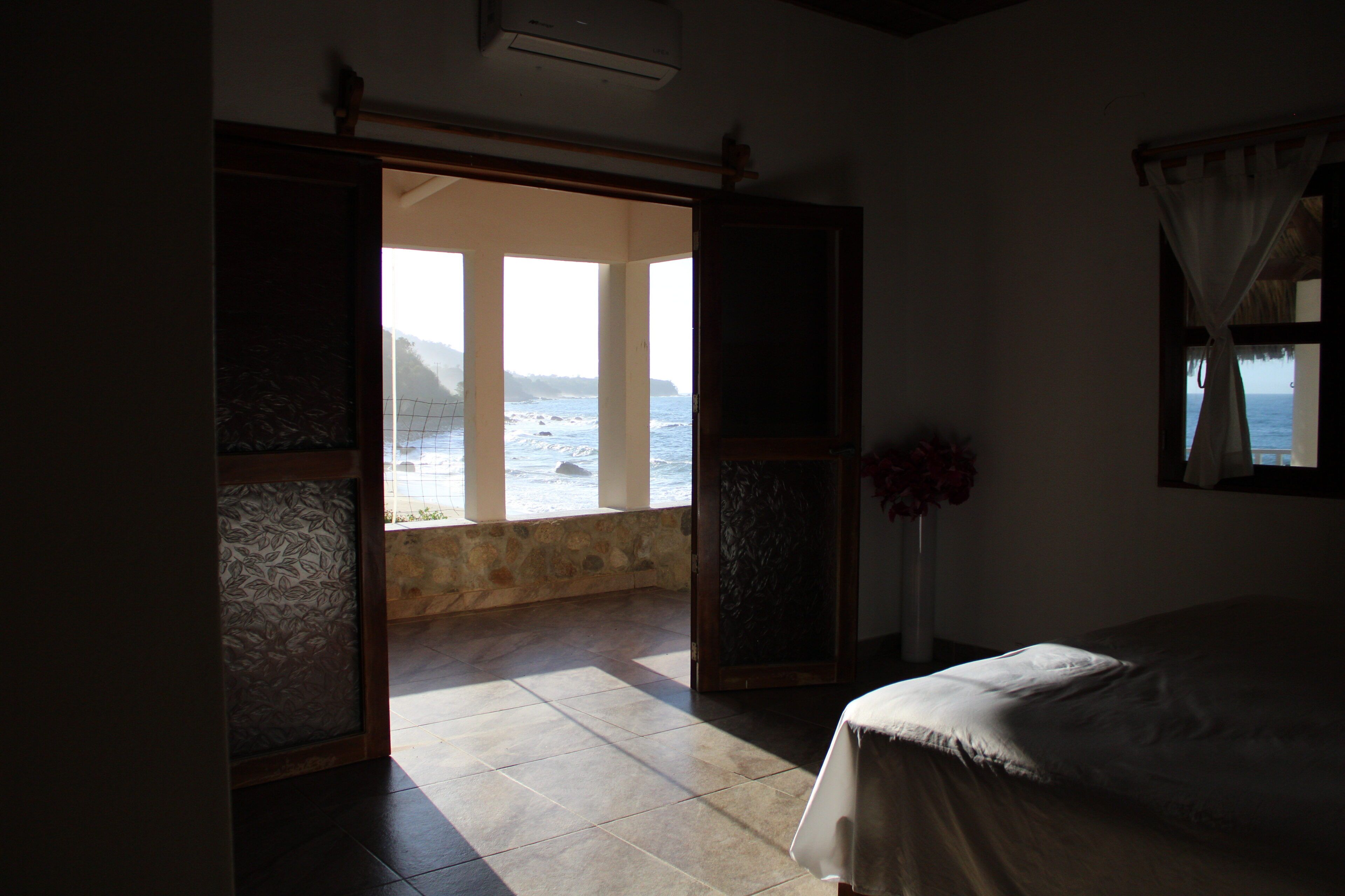 Habitación doble Deluxe, vista al mar | Escritorio y wifi gratis 