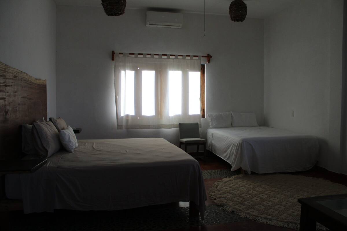 Comfort Triple Room | Desk, free WiFi