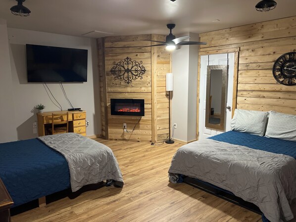 1 soverom, skrivebord, strykejern/-brett og wi-fi (inkludert)