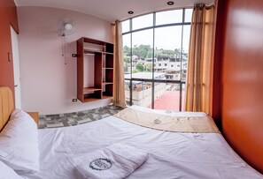 2 Schlafzimmer, WLAN, BettwÀsche