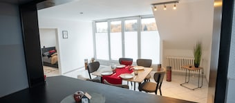 Serviceroom24 - Space in Gladbeck WLAN - Smart-TV - 24-7 check-in and kitchen