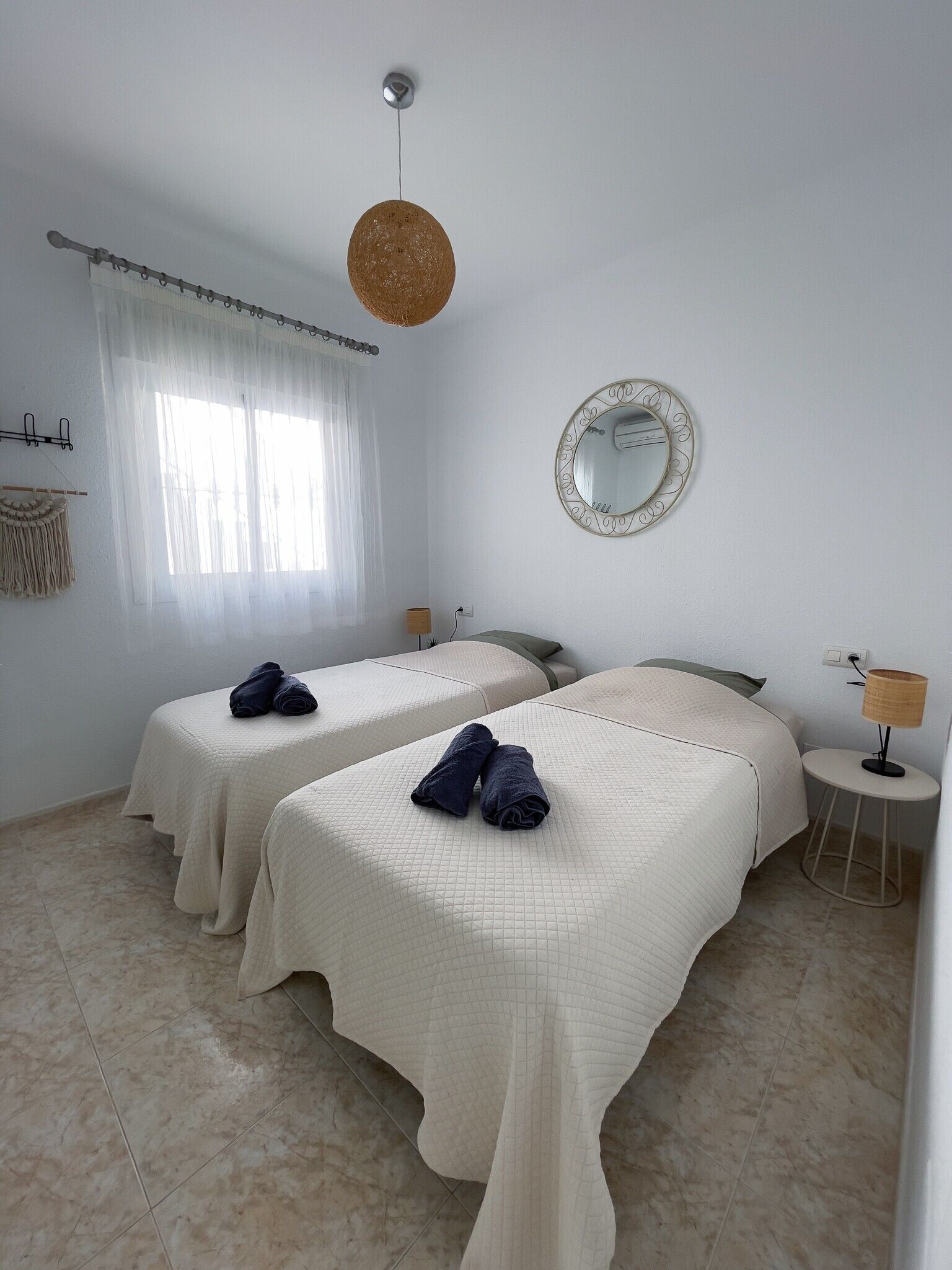 3 habitaciones, wifi gratis y ropa de cama 