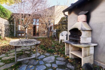 Country House 'La Casa De Anta' with Mountain View, Private Garden and Wi-Fi