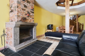 Fernseher, Kamin