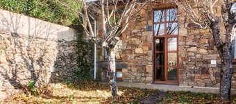Country House 'La Casa De Anta' with Mountain View, Private Garden and Wi-Fi