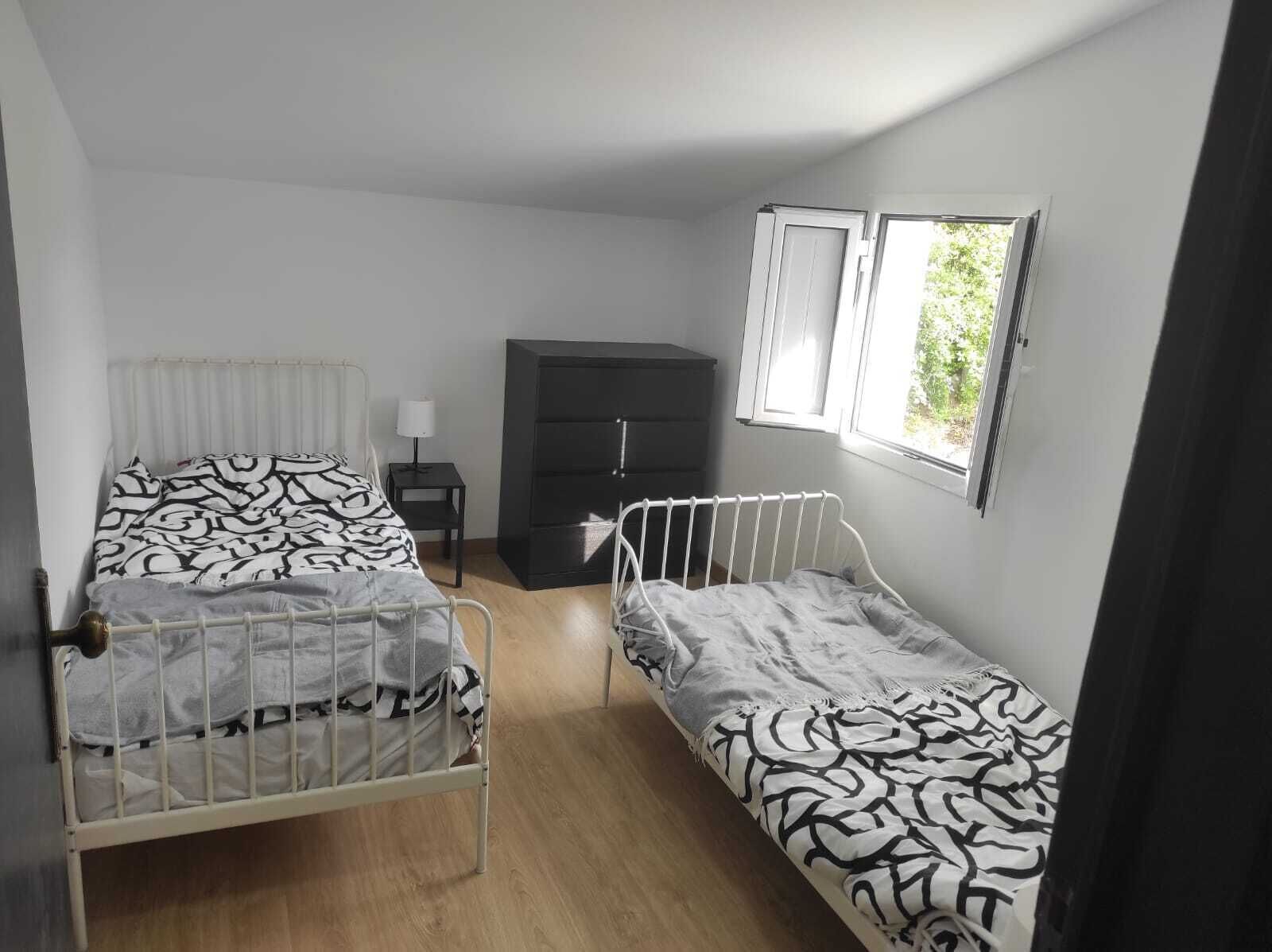 3 makuuhuonetta, ilmainen Wi-Fi, vuodevaatteet