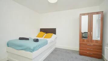 3 bedrooms, free WiFi, bed sheets