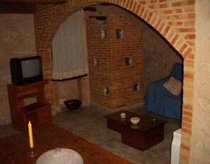 Interior - Country House 'Casa Gimeno' with Mountain View, Wi-Fi and Air Conditioning (Bocairent)