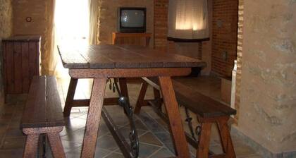 Casa rural 'Casa Gimeno' con vistas a la montaña, Wi-Fi y aire acondicionado