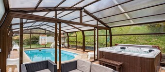 Country House 'La Picarota' with Mountain View, Pool and Garden