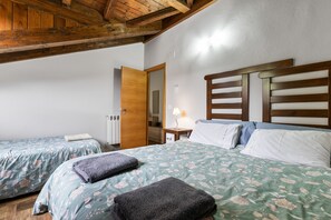WiFi, bed sheets