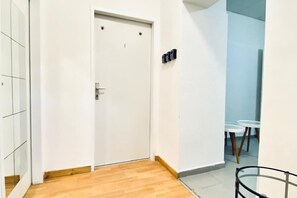 Interior - This cozy room in a shared apartment is designed for comfort and practicality, m (Wien)