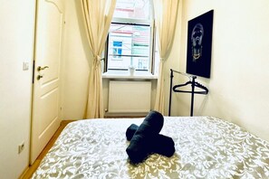 2 bedrooms, bed sheets