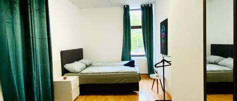 3 室のベッドルーム、ベッドシーツ