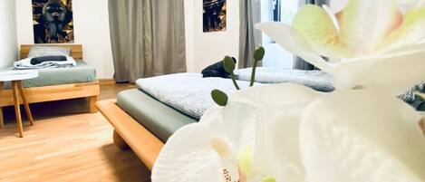 3 室のベッドルーム、ベッドシーツ