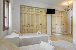 3 habitaciones, tabla de planchar con plancha y wifi gratis 
