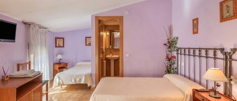 10 chambres, accĂšs au Wi-Fi (inclus), literie fournie