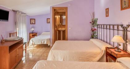 Country House 'Maluenda' with Wi-Fi and Air Conditioning