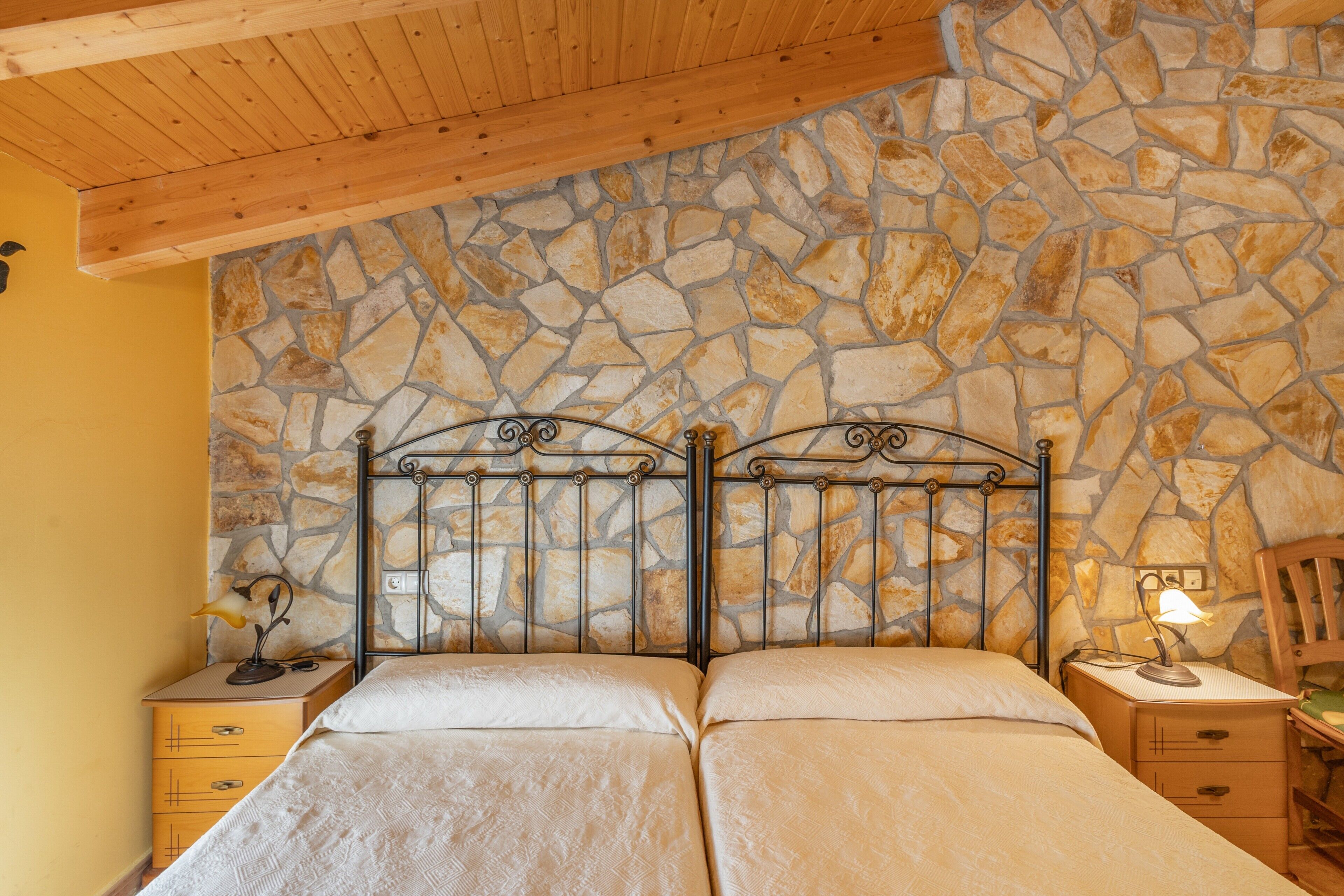 3 chambres, Wi-Fi gratuit, draps fournis