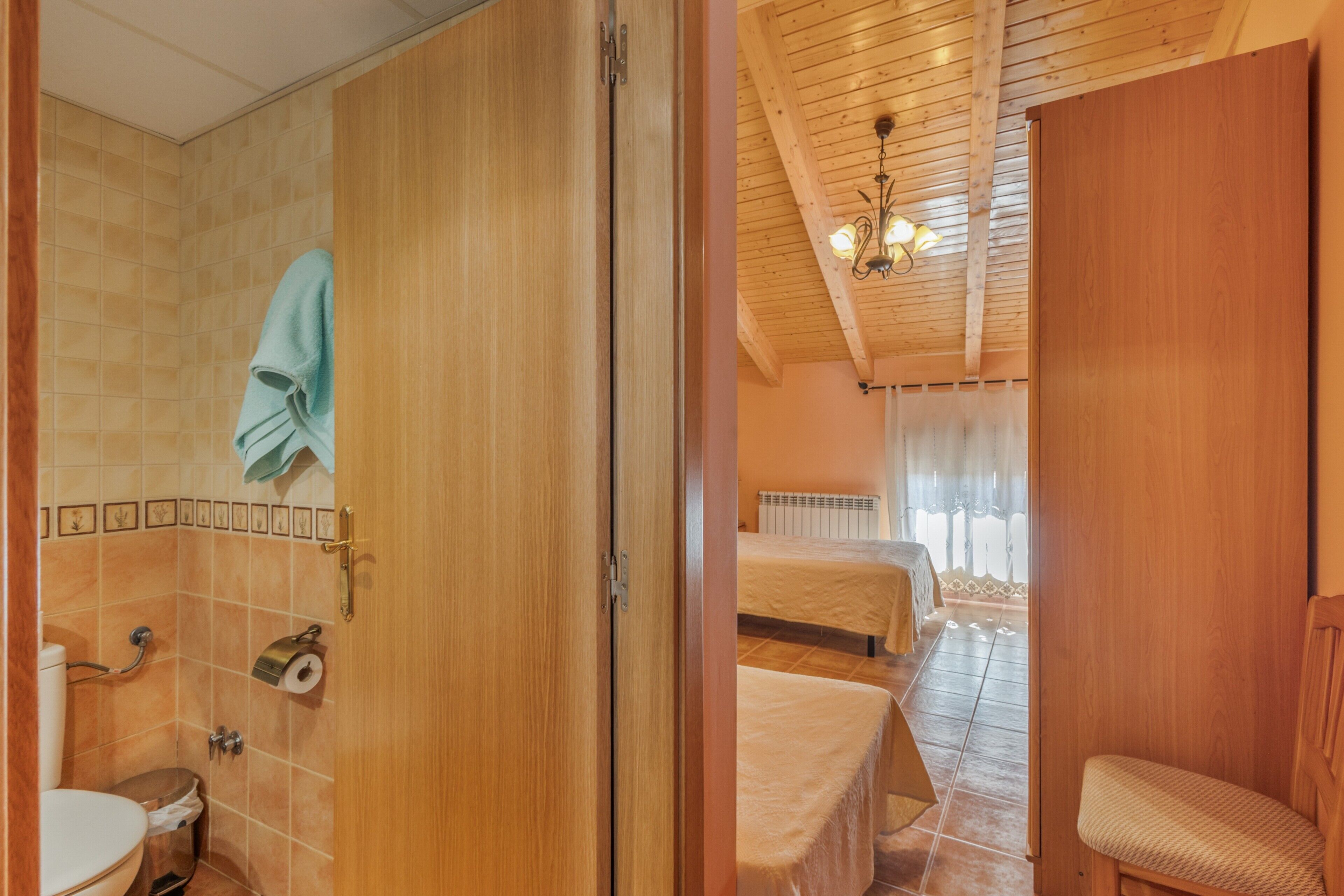 3 bedrooms, free WiFi, bed sheets