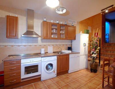 Casa rural 'El Rellano' con balcón, Wi-Fi y aire acondicionado