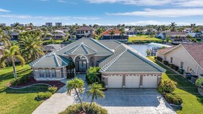 Exterior - Gulf Access, Heated Pool, Kayaks, Bicycles, & More - Coral Coast Villa - Roelens (Cape Coral)