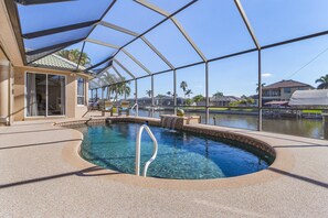 Beheizter Pool