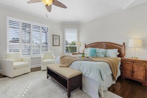 5 Schlafzimmer, Schreibtisch, Bügeleisen/Bügelbrett, kostenloses WLAN