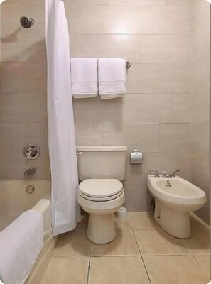 Handtücher, Toilettenpapier