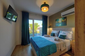 8 habitaciones, internet y ropa de cama 