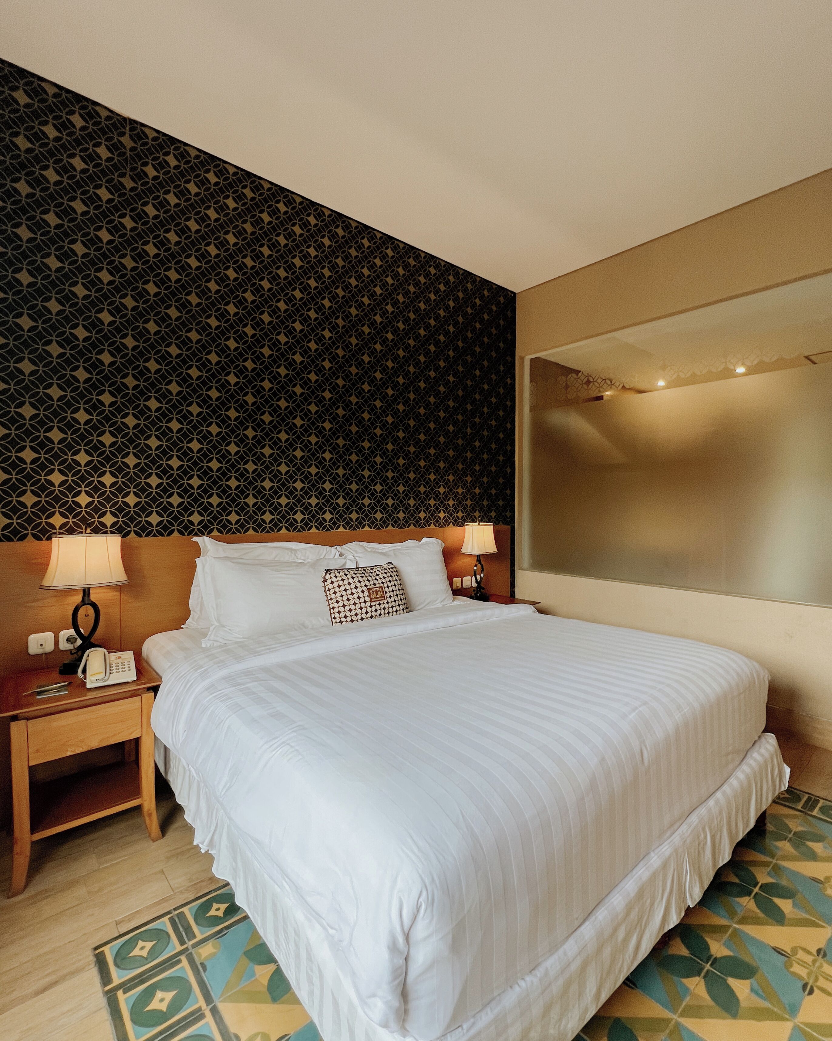 Chambre Double ou avec lits jumeaux, balcon | Wi-Fi gratuit