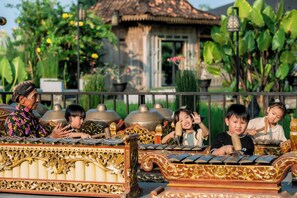 Área de juegos infantiles al aire libre