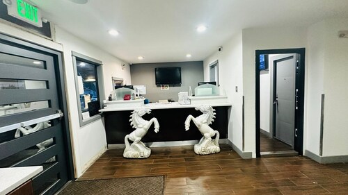 Evergreen Inn Portland Airport