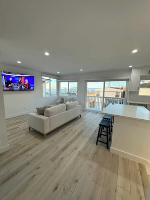 TV, offices