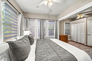 3 chambres, fer et planche à repasser, Wi-Fi gratuit, draps fournis