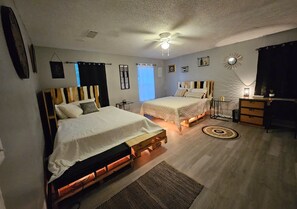 5 bedrooms, WiFi