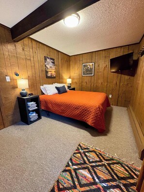 2 chambres, fer et planche à repasser, lit parapluie, Wi-Fi gratuit