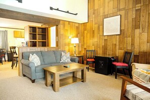 Smart TV, fireplace, video games, offices - Gorgeous Winter Retreat I Alpen Villas at Powderhorn Mountain (Bessemer)