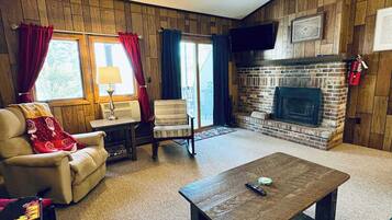 Smart-TV, Kamin, Videospiele, Arbeitsbereiche