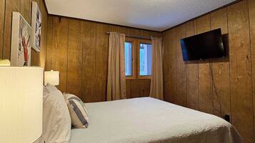 2 bedrooms, iron/ironing board, travel crib, WiFi