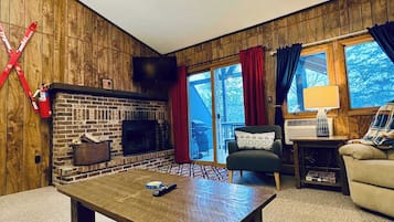Smart TV, chimenea, videojuegos y oficina