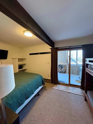 2 Schlafzimmer, Bügeleisen/Bügelbrett, Reisekinderbett, WLAN