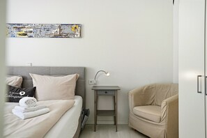 1 bedroom, WiFi - Glücksinsel Norddeich - 70sqm vacation apartment for up to 2 persons with garden and (Norddeich)