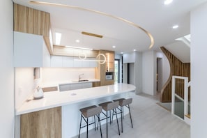 D Dong 201 Ho (60 Ping) | In-room dining - Hermen House in Jeju (Seogwipo)