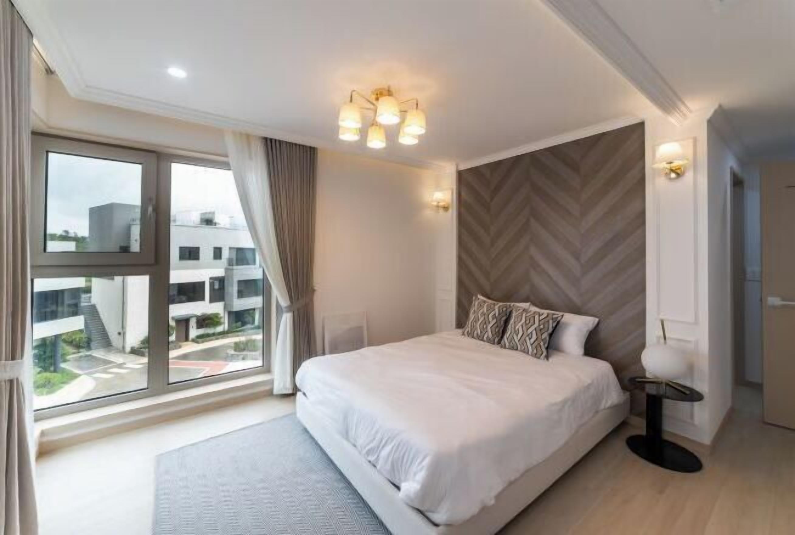 Individuell inredning, ljudisolering, gratis wi-fi och sängkläder